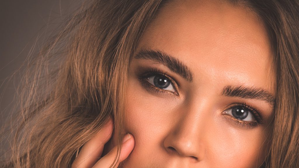Perfekte Augenbrauen dank Nanobrow Powder Kit